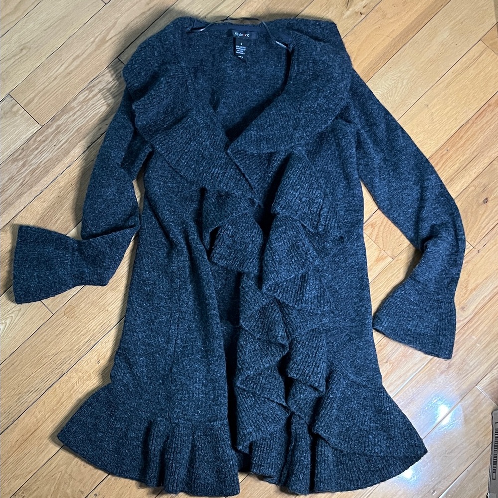 Elegant Gray Women's Sweater with Ruffle Details